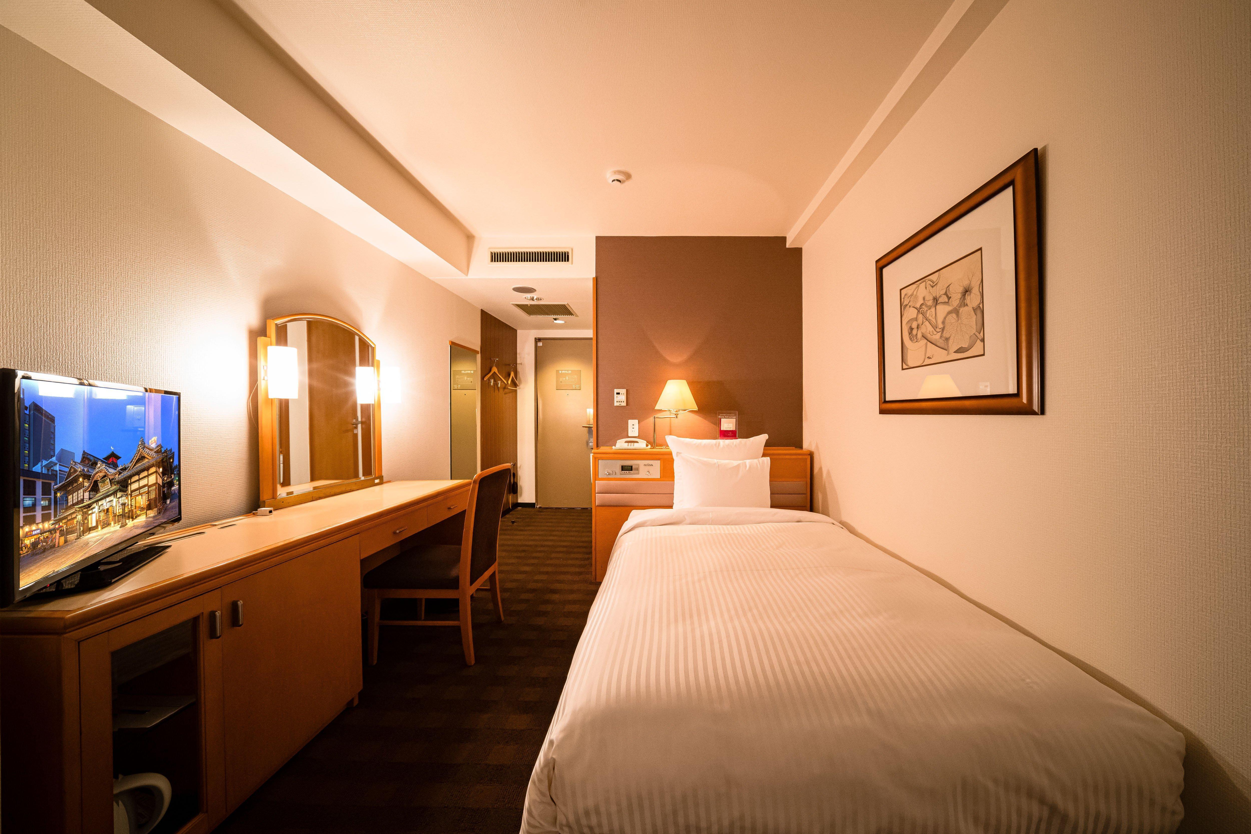 Hotel Ana Crowne Plaza Matsuyama By Ihg Zewnętrze zdjęcie