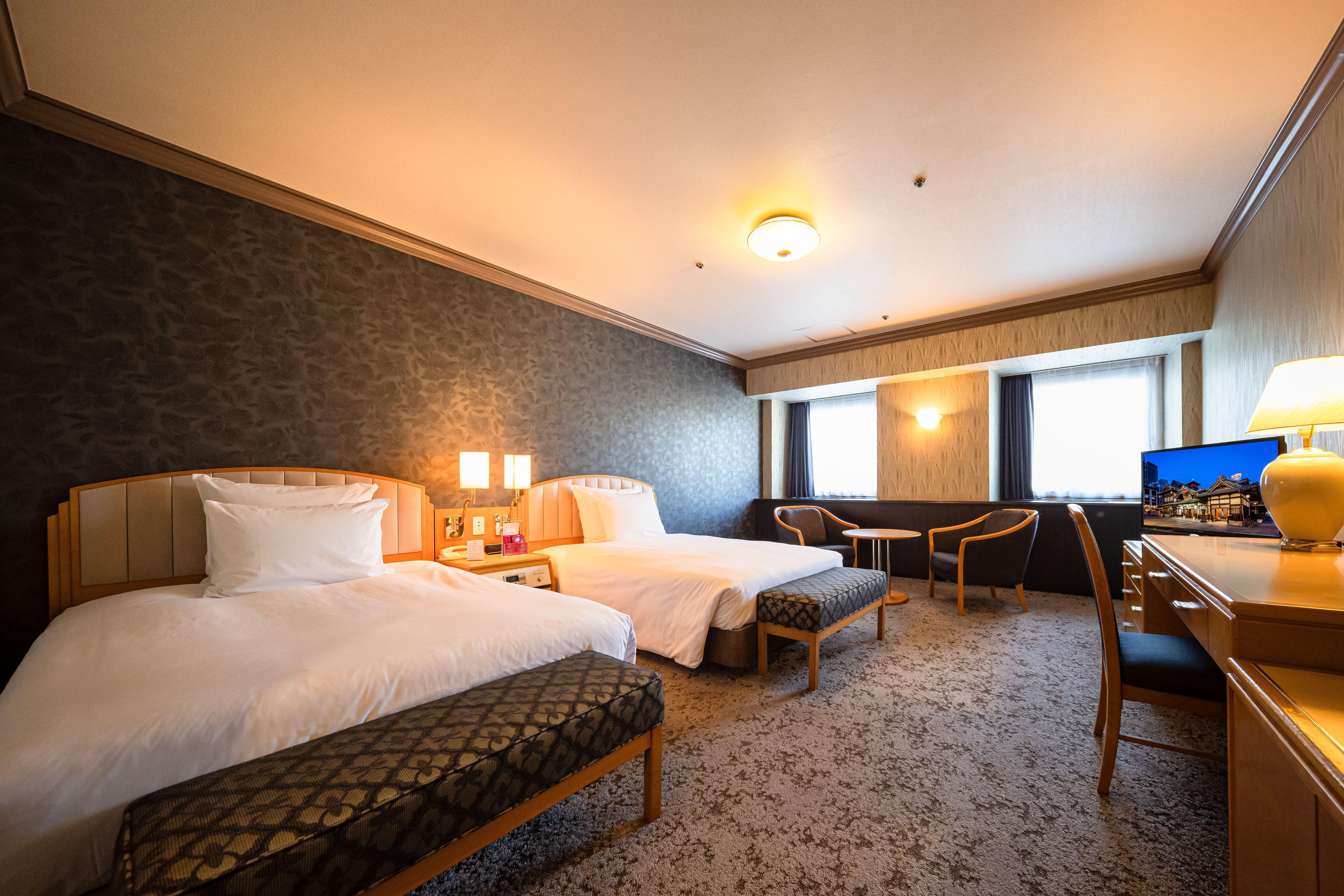 Hotel Ana Crowne Plaza Matsuyama By Ihg Zewnętrze zdjęcie