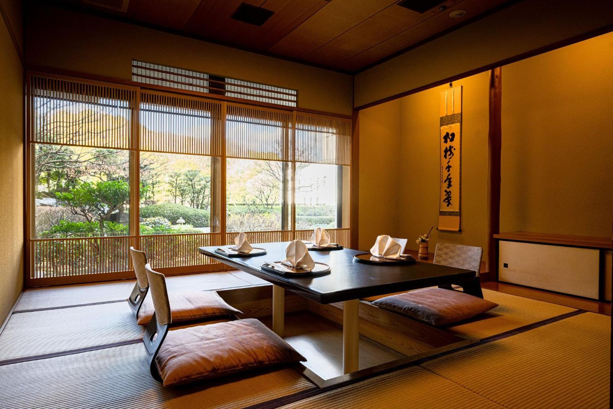 Hotel Ana Crowne Plaza Matsuyama By Ihg Zewnętrze zdjęcie