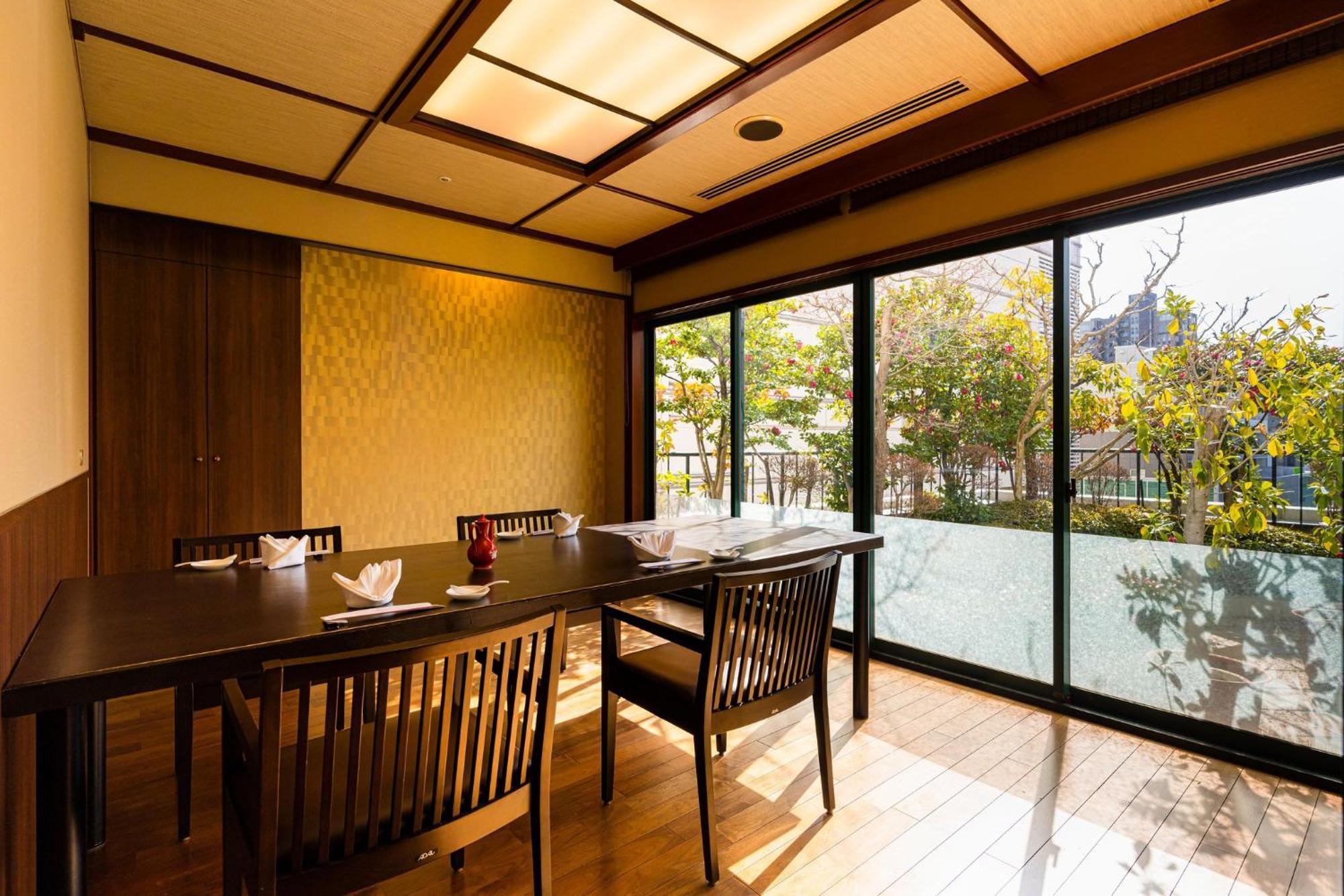Hotel Ana Crowne Plaza Matsuyama By Ihg Zewnętrze zdjęcie